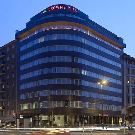 Szálloda Crowne Plaza By Ihg Milánó