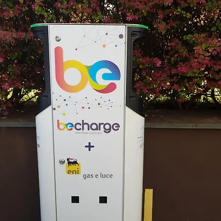 Crowne Plaza By Ihg Szálloda