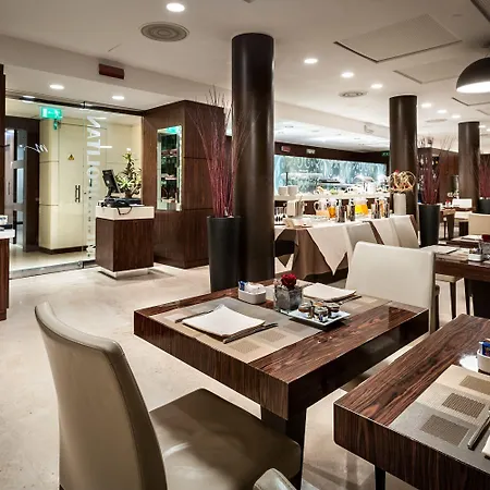 Otel Crowne Plaza By Ihg 4*