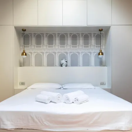 Youhosty - Luxury Town House *