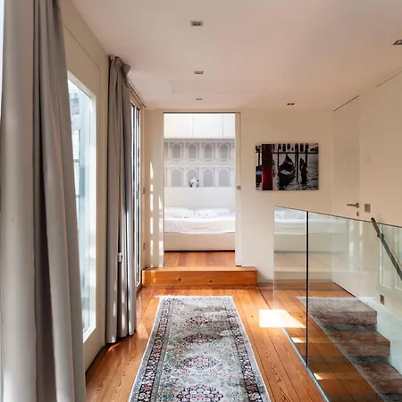 Youhosty - Luxury Town House