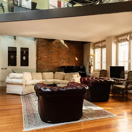 Youhosty - Luxury Town House Milán
