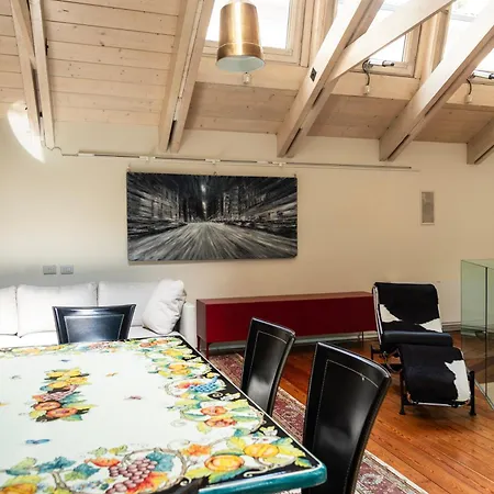 Appartement Youhosty - Luxury Town House *