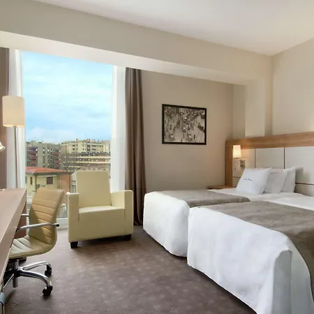 Doubletree By Hilton Hotel