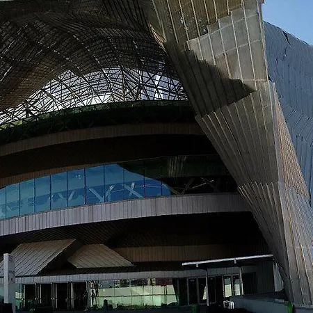 Doubletree By Hilton Milánó