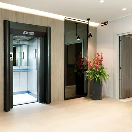 Lombardia Hotel 4*
