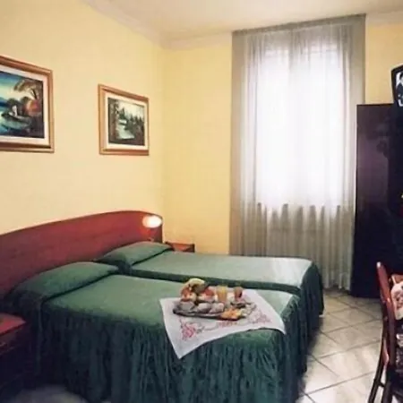 Hotel La Caravella 2*