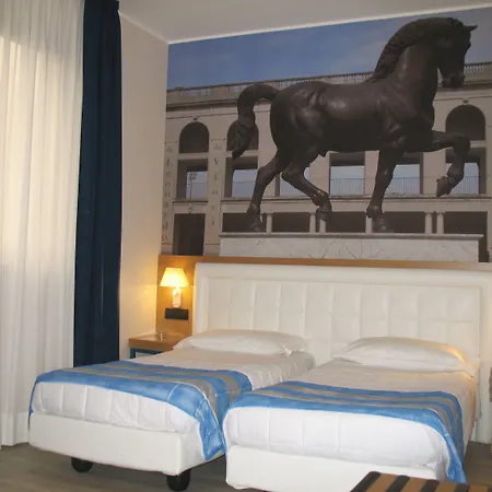 Domenichino Hotel