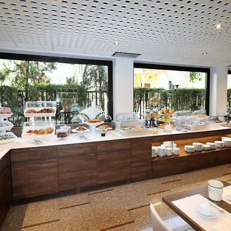 Domenichino Hotel 3*