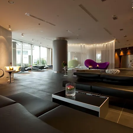 Western The Hub Milan