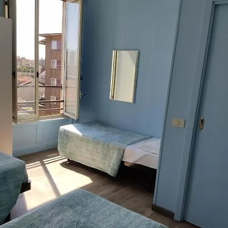 ホテル ケネディ *