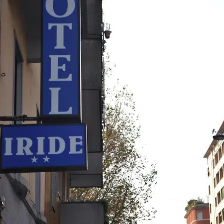 Iride Stazione Lambrate Citta Studi Отель Милан