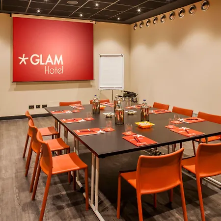Hotel Glam 4*