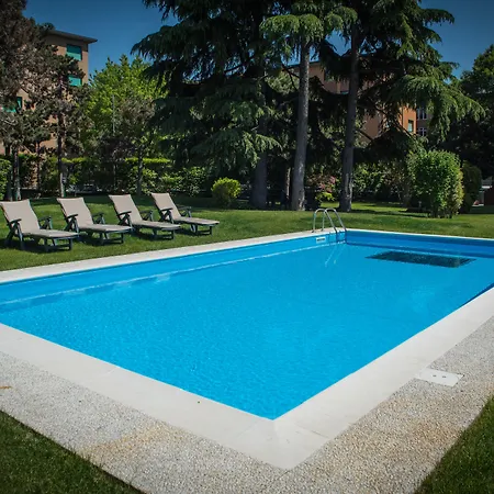 Corvetto Porto Di Mare Otel 4*