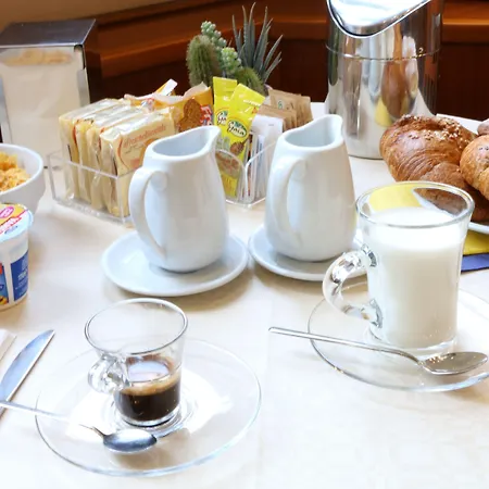 Piacenza מילאנו