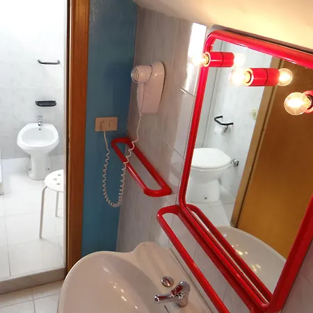 Hotel Amendola Fiera Milão