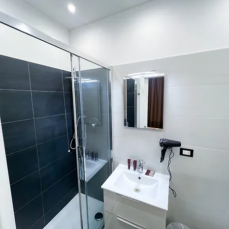 Ξενοδοχείο Rossovino 2*