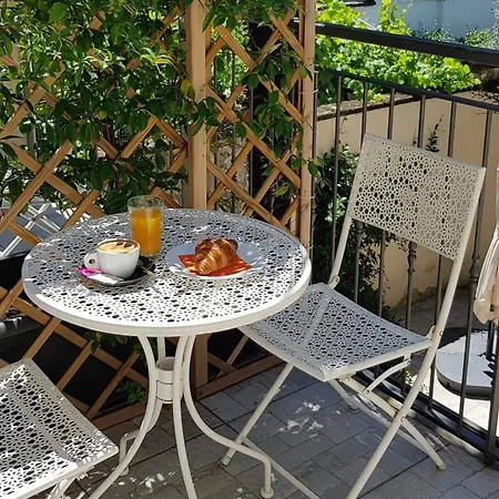 Hotel Rossovino 2*