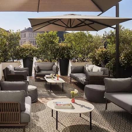 Hotel Avani Palazzo Moscova 4*