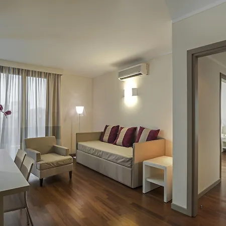 Ramada Plaza By Wyndham 酒店 4*