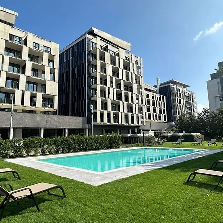Отель Ramada Plaza By Wyndham 4*