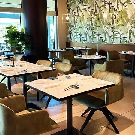 Ramada Plaza By Wyndham 4*