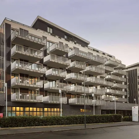 Ξενοδοχείο Ramada Plaza By Wyndham 4*