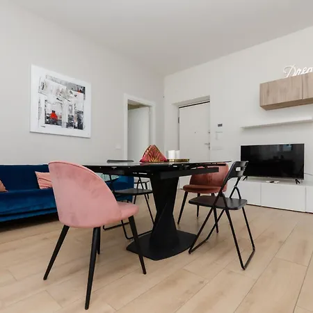 Vivimihome Modern Flat Bosco Verticale Апартаменты *