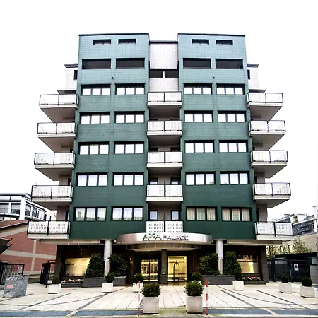 Acca Palace - Aa Hotel