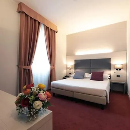Hotel Campion 3*