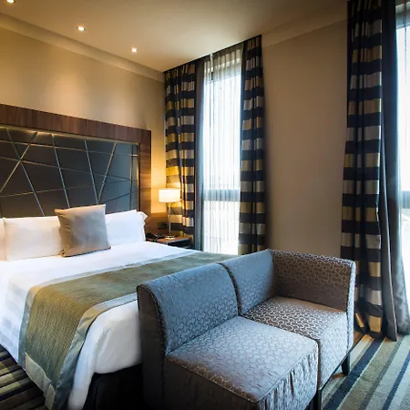 Uptown Palace Hotel 4*