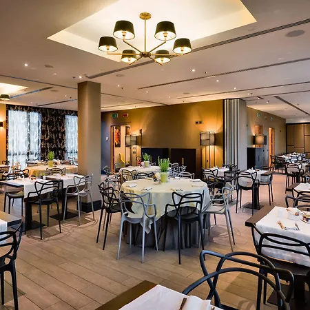 Hotel Uptown Palace 4*