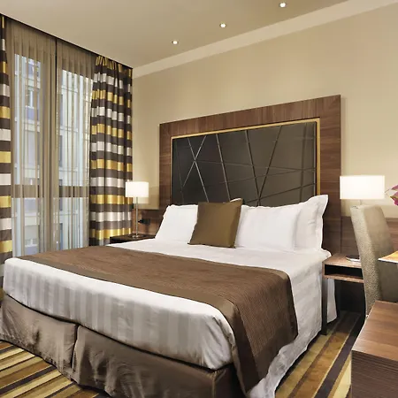 Hotel Uptown Palace