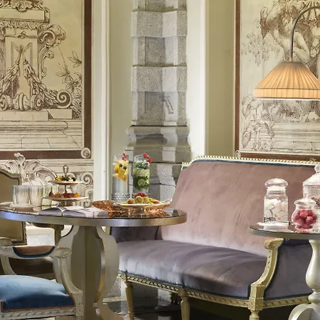 蒙福特城堡罗莱夏朵精品酒店集团 5*