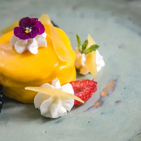 Chateau Monfort - Relais & Chateaux 5* Milano