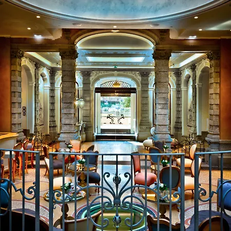 Chateau Monfort - Relais & Chateaux Отель Милан