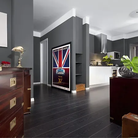 アエトス ミラン