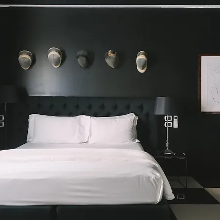 Aethos 5* Milánó