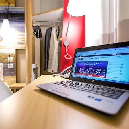 Ibis Centro Szálloda Milánó