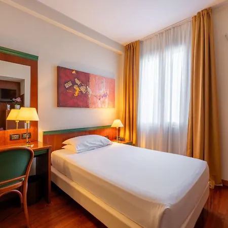 Hotel Raffaello Milão