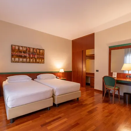 Hotel Raffaello 4*