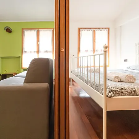 Corso San Gottardo - Darsena Flat