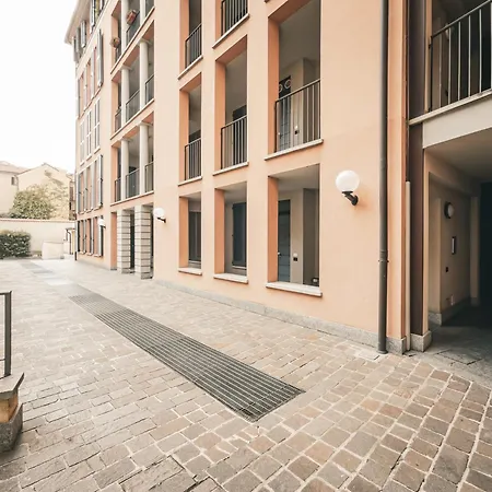 Corso San Gottardo - Darsena Flat