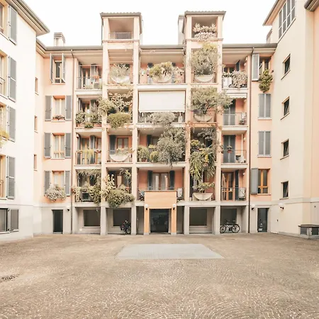 Corso San Gottardo - Darsena Flat Apartmán *