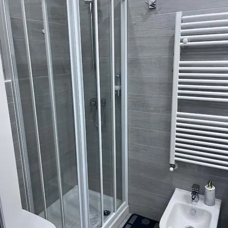 Sir Lyndon Prestige Linate