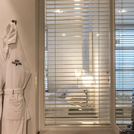 Magna Pars L'hotel A Parfum, Small Luxury Of The World 5* Milan