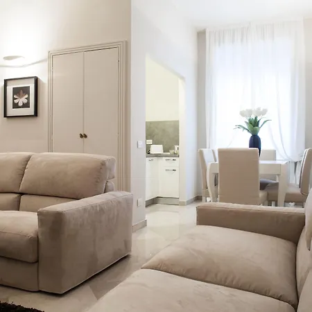 Royal & Luxury Hotel