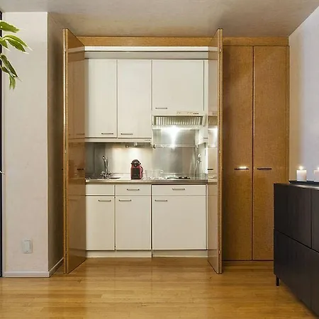 Royal & Luxury Hotel *