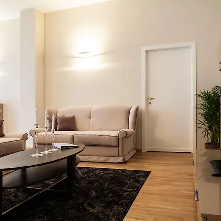 Royal & Luxury Hotel Milan