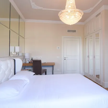 Konukevi Duomo Milano